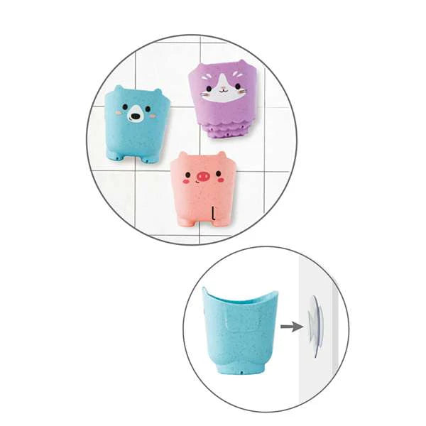 Pour and play animal cups for bath time with suction pads