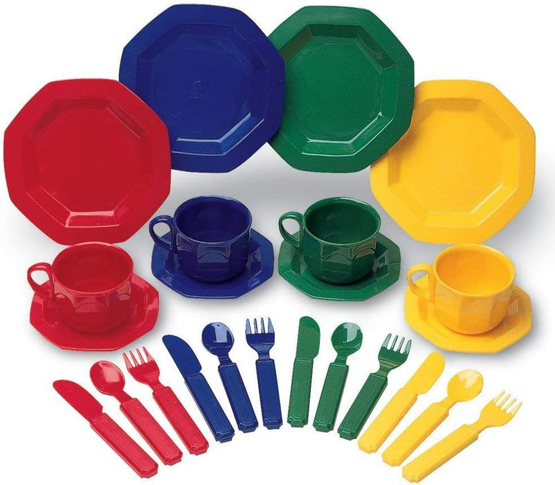 Pretend & Play Dish Set